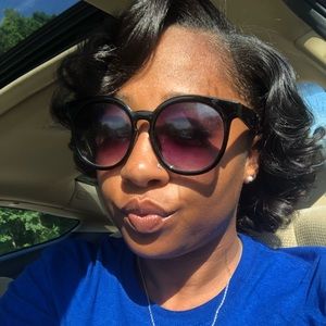 Meet your Posher, Markira